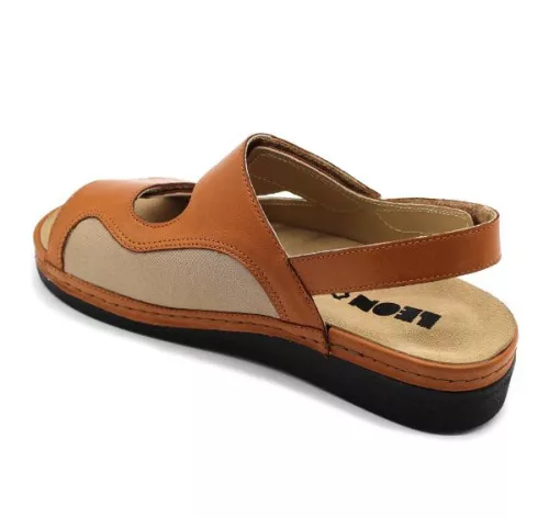 Leon Comfort 5020 női bőr kényelmi szandál barna színben